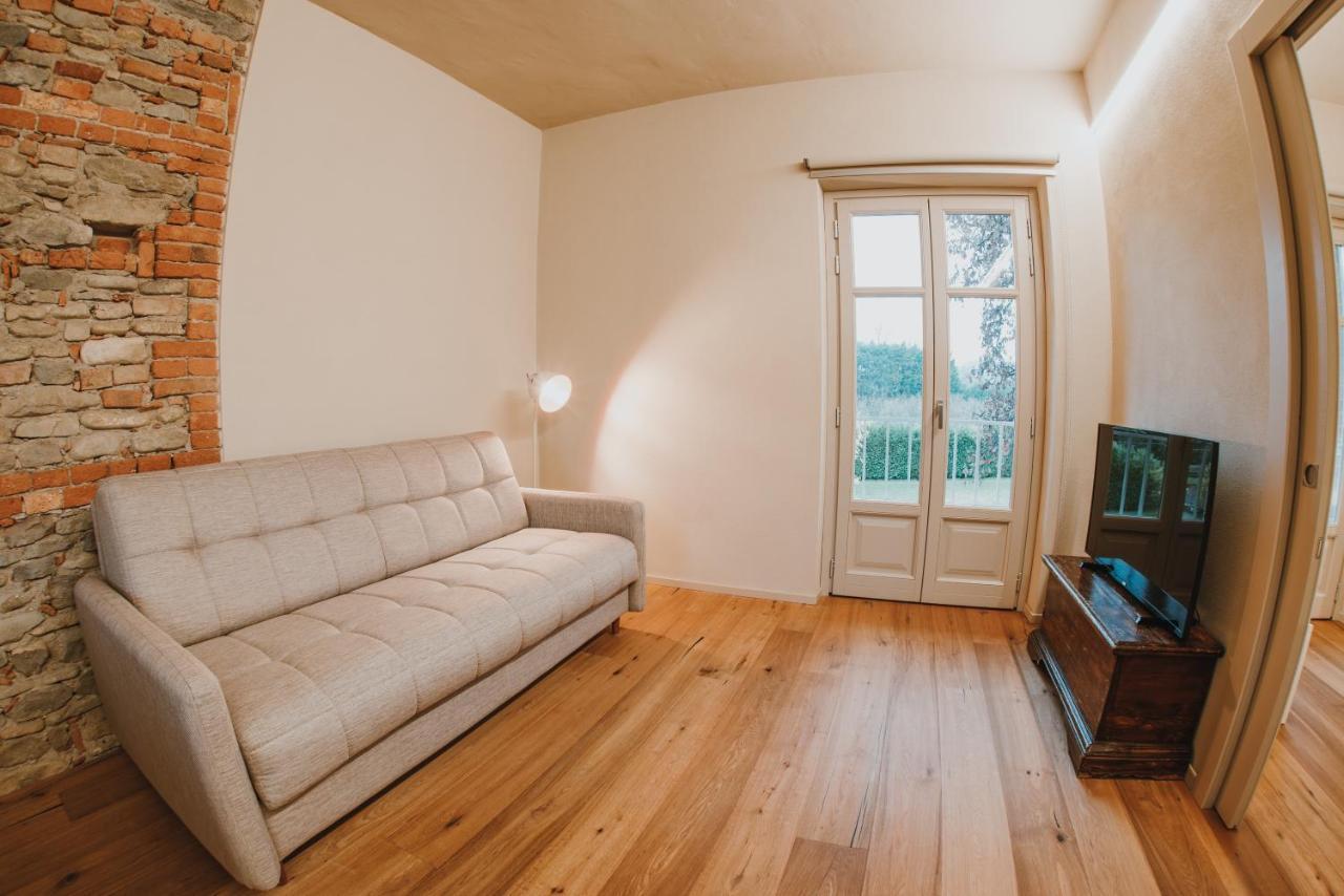 La Cascina Di Carlotta 1846 Agriturismo Alba  Bagian luar foto
