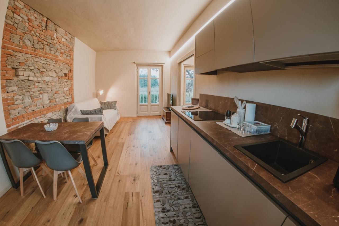 La Cascina Di Carlotta 1846 Agriturismo Alba  Bagian luar foto